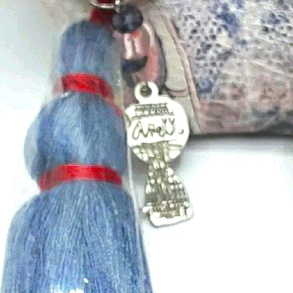 Anekke Oversized Change Purse Hand Bag - Picture 5 of 6